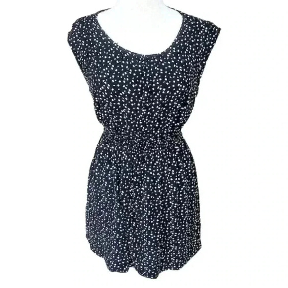 𝅺New Adorable Blk & Wht Dot Print Short-Sleeve Mini Dress M - Picture 1 of 4